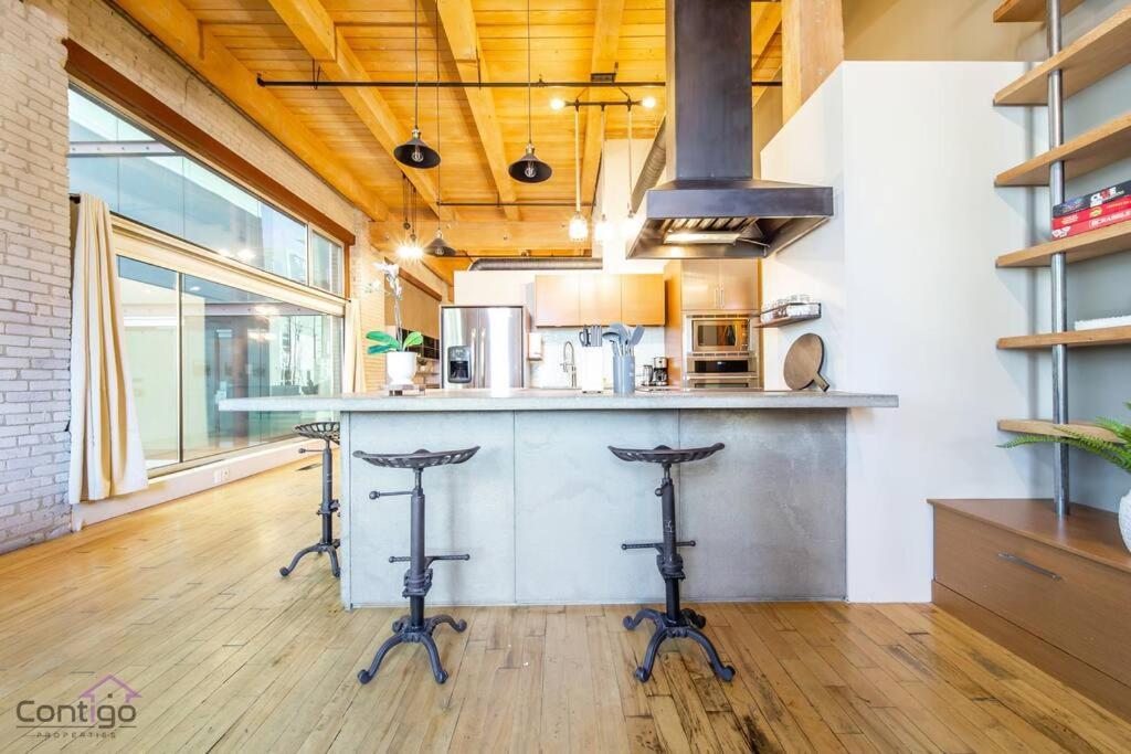 Historic Jd Loft, Near Ice District, Rogers Place, Ug Parking Edmonton Ngoại thất bức ảnh