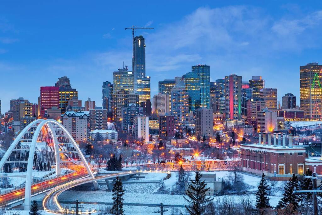 Historic Jd Loft, Near Ice District, Rogers Place, Ug Parking Edmonton Ngoại thất bức ảnh