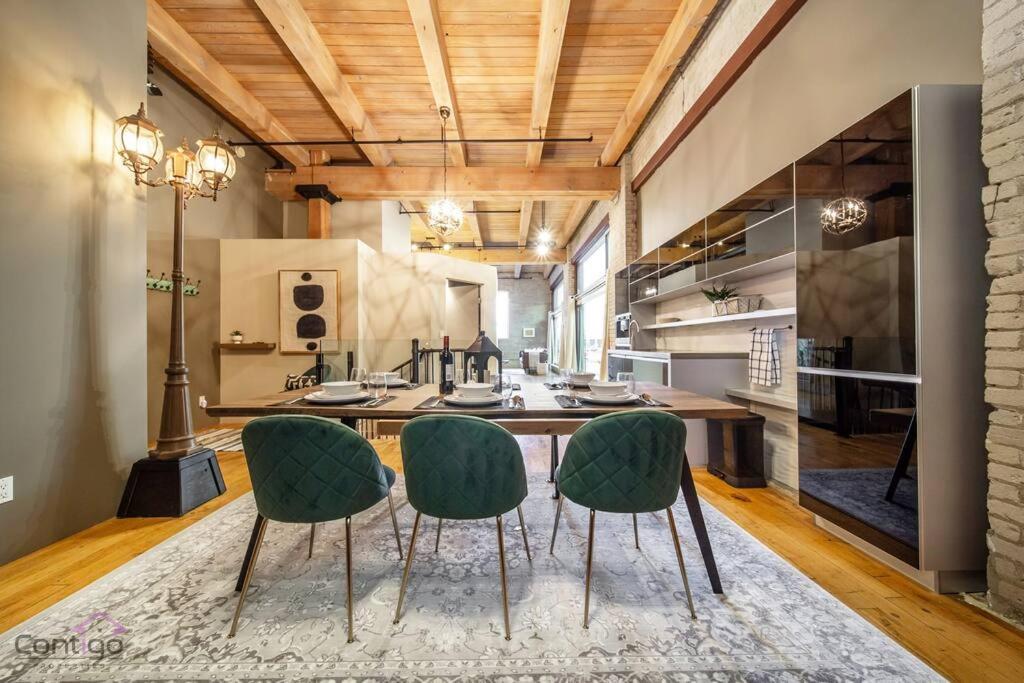 Historic Jd Loft, Near Ice District, Rogers Place, Ug Parking Edmonton Ngoại thất bức ảnh