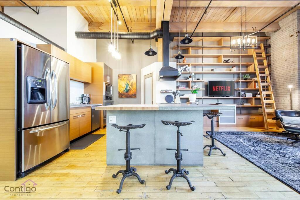 Historic Jd Loft, Near Ice District, Rogers Place, Ug Parking Edmonton Ngoại thất bức ảnh